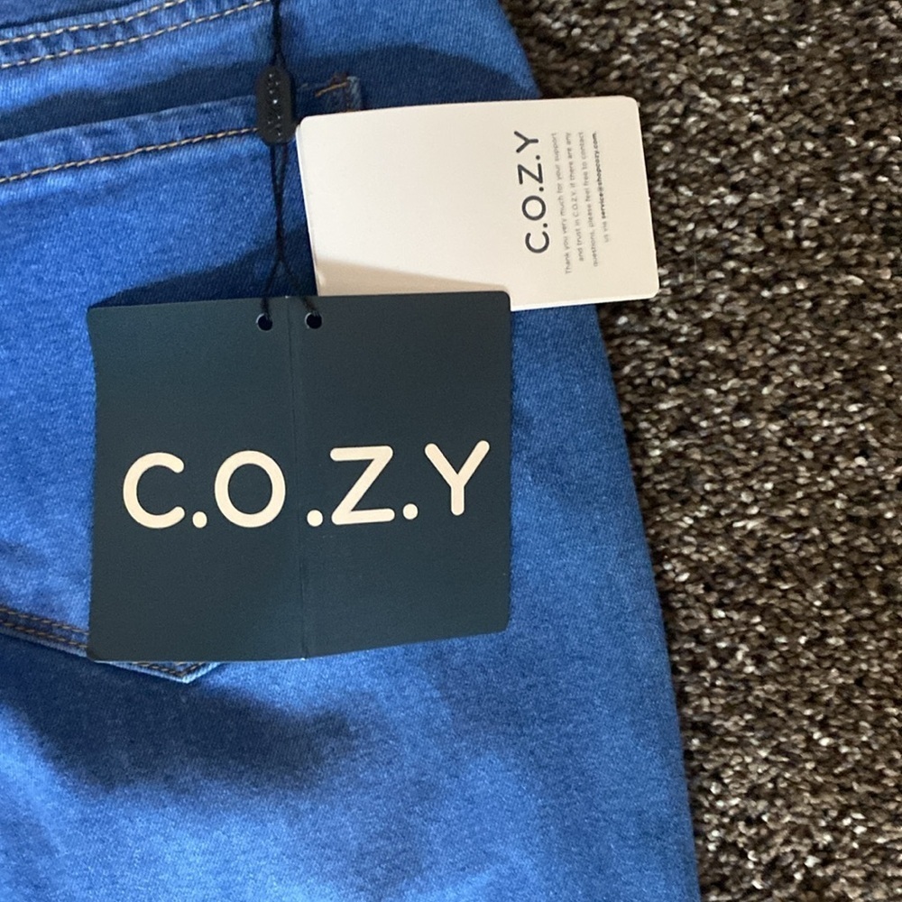 C.O.Z.Y Women’s Button Fly Straight Leg Jeans NWT - Picture 5 of 5